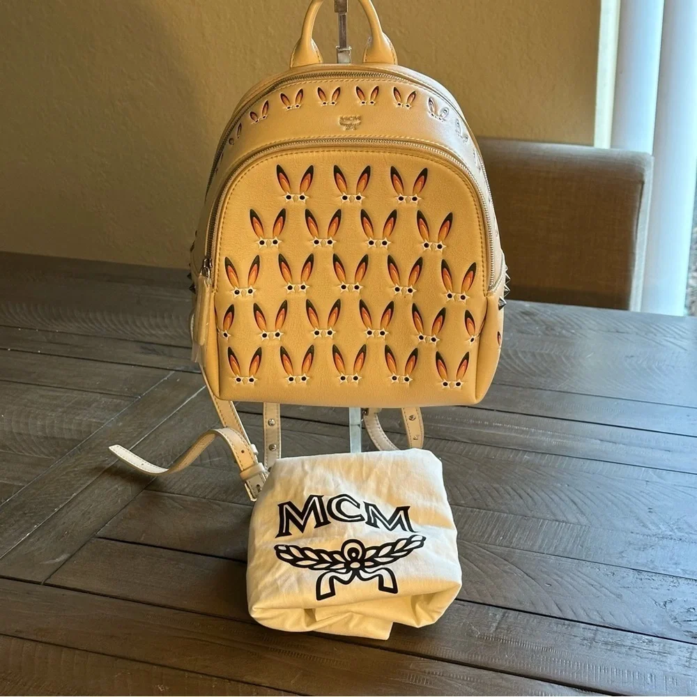 💎MCM RARE LAMBSKIN STAR EYED BUNNY MINI BACKPACK/MINT CONDITION 💎